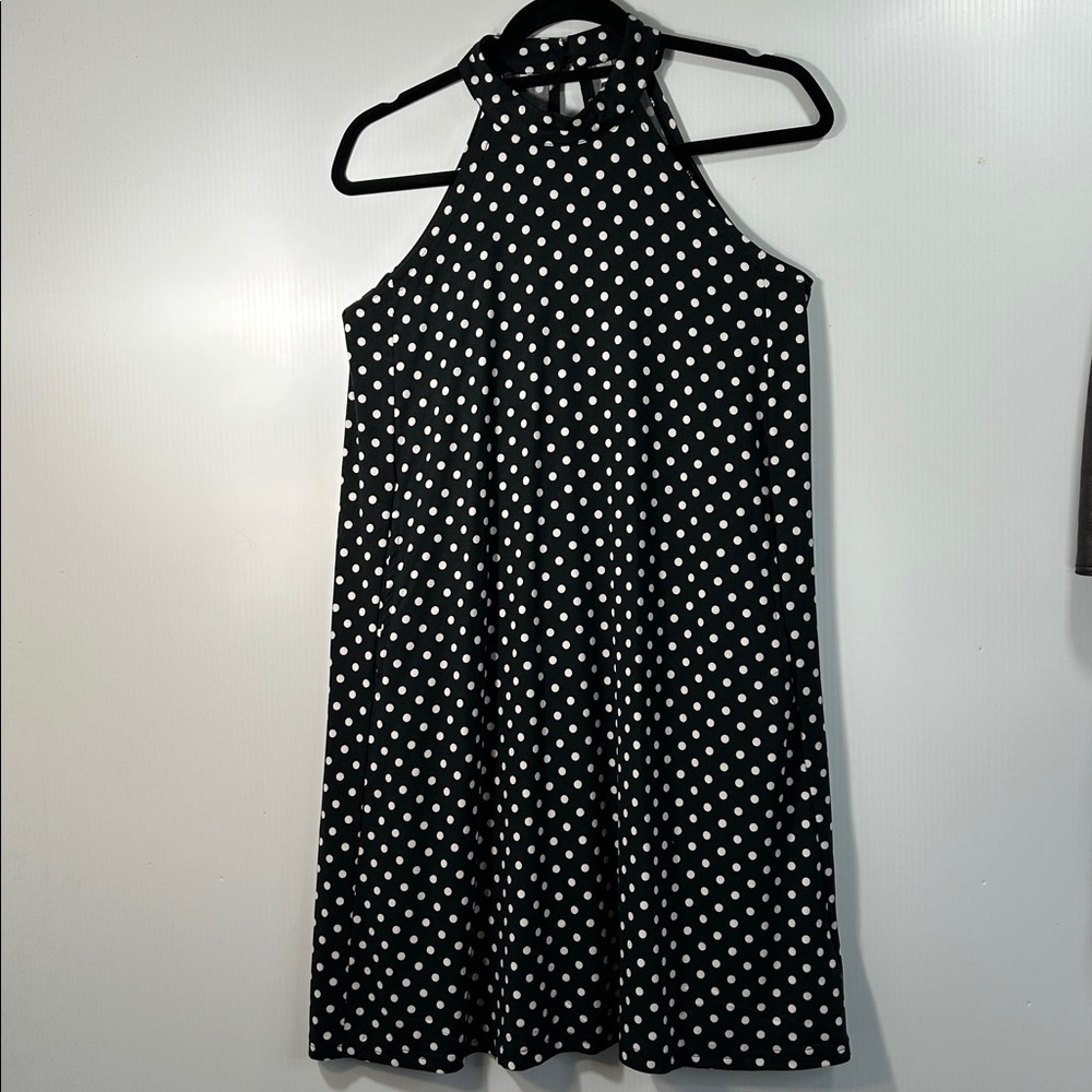 WNEEDU Polka Dot Halter Dress - Black and White